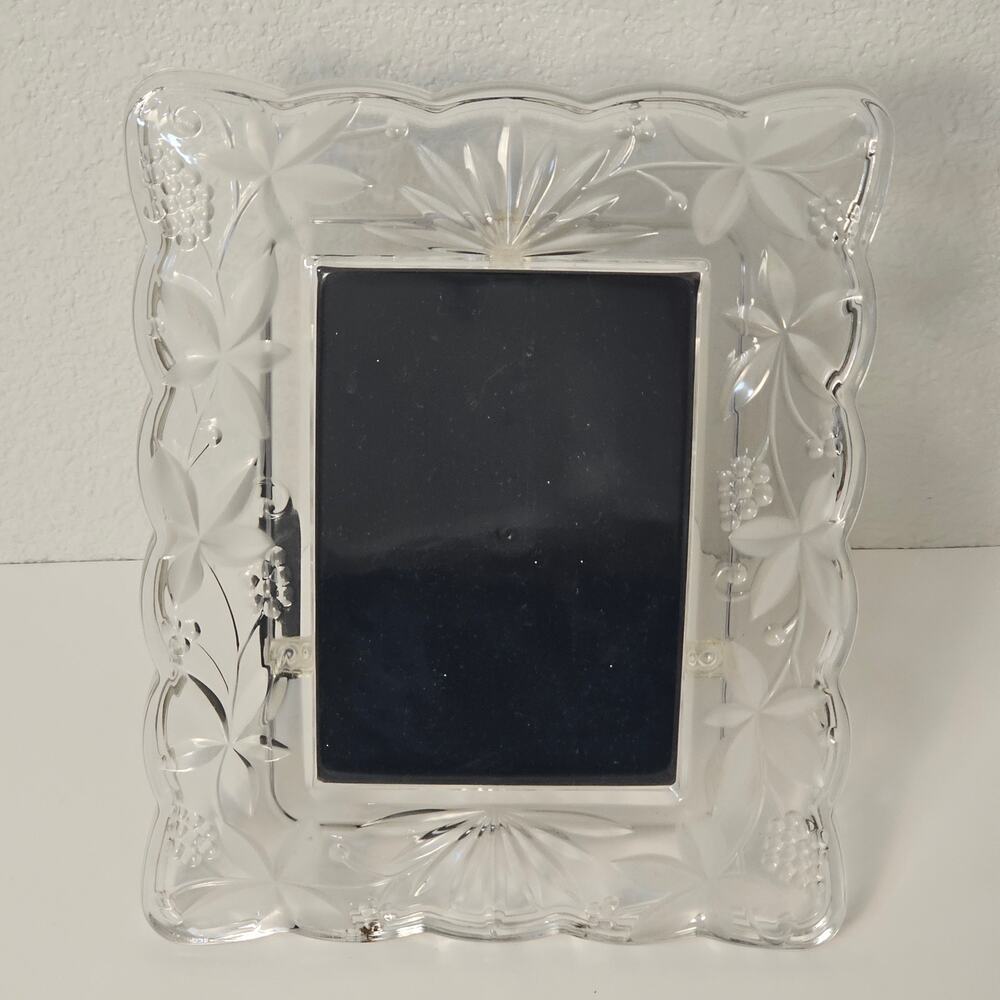 Picture frame Heavy Glass‎ 10" x 8.5" Sketched  Frosted Flowers